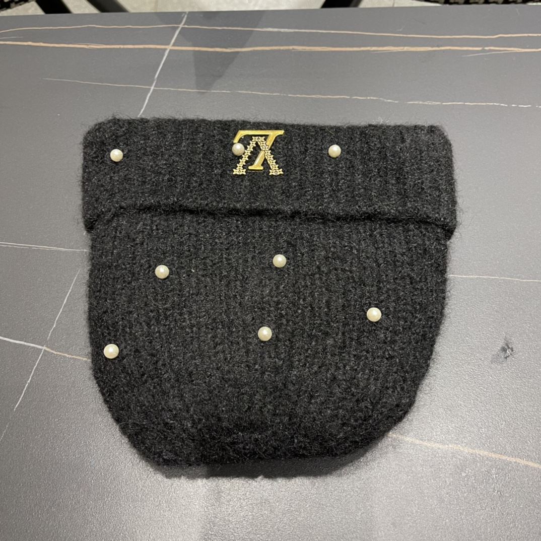 Louis Vuitton Caps